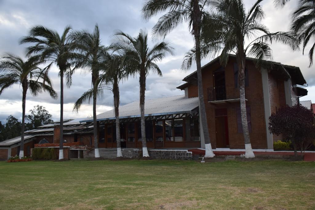 Hosteria Rosa Blanca Puembo Exterior foto