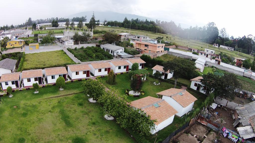 Hosteria Rosa Blanca Puembo Exterior foto