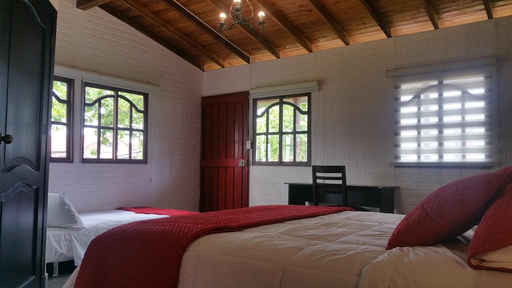 Hosteria Rosa Blanca Puembo Exterior foto